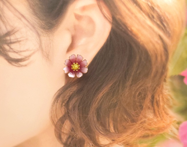 秋桜のピアス(イヤリング変更可)