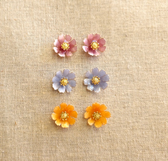 秋桜のピアス(イヤリング変更可)