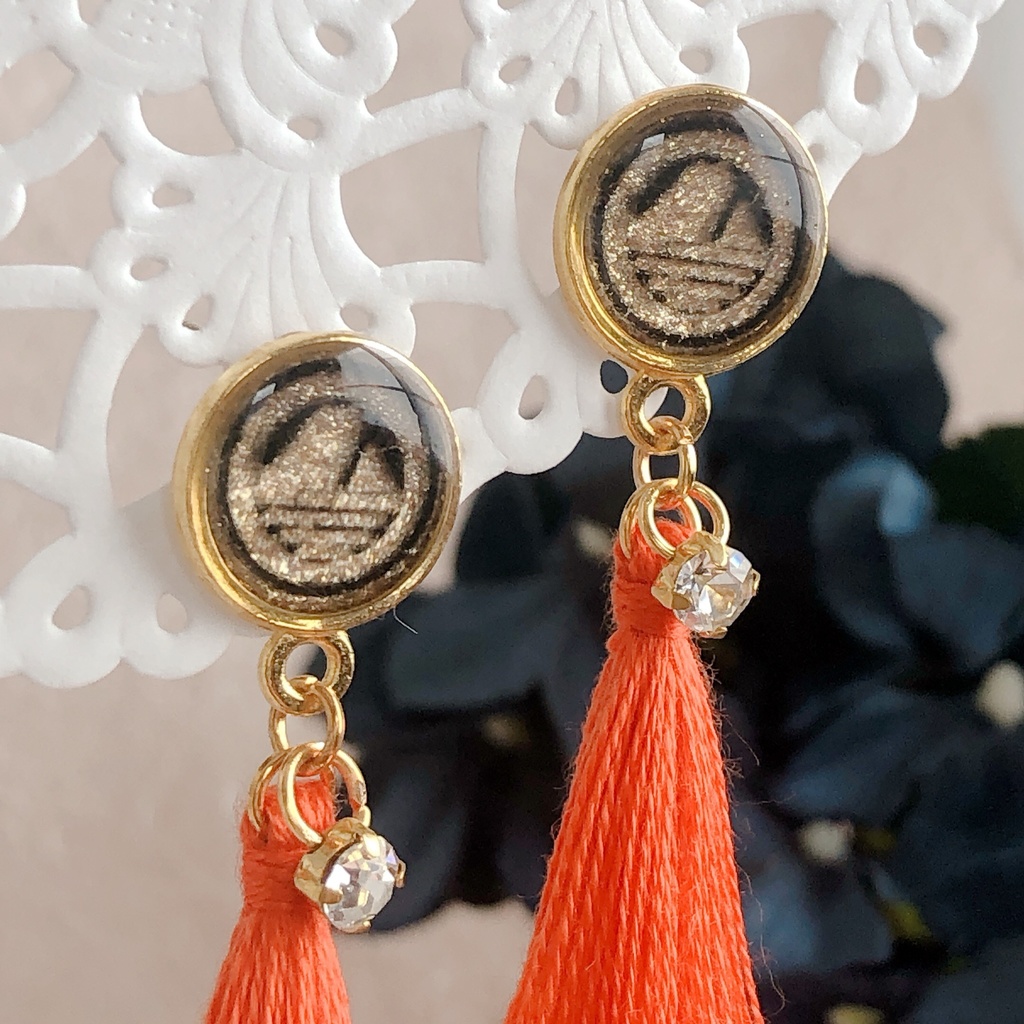 山姥切国広 家紋タッセルピアス Tommy Mart Booth