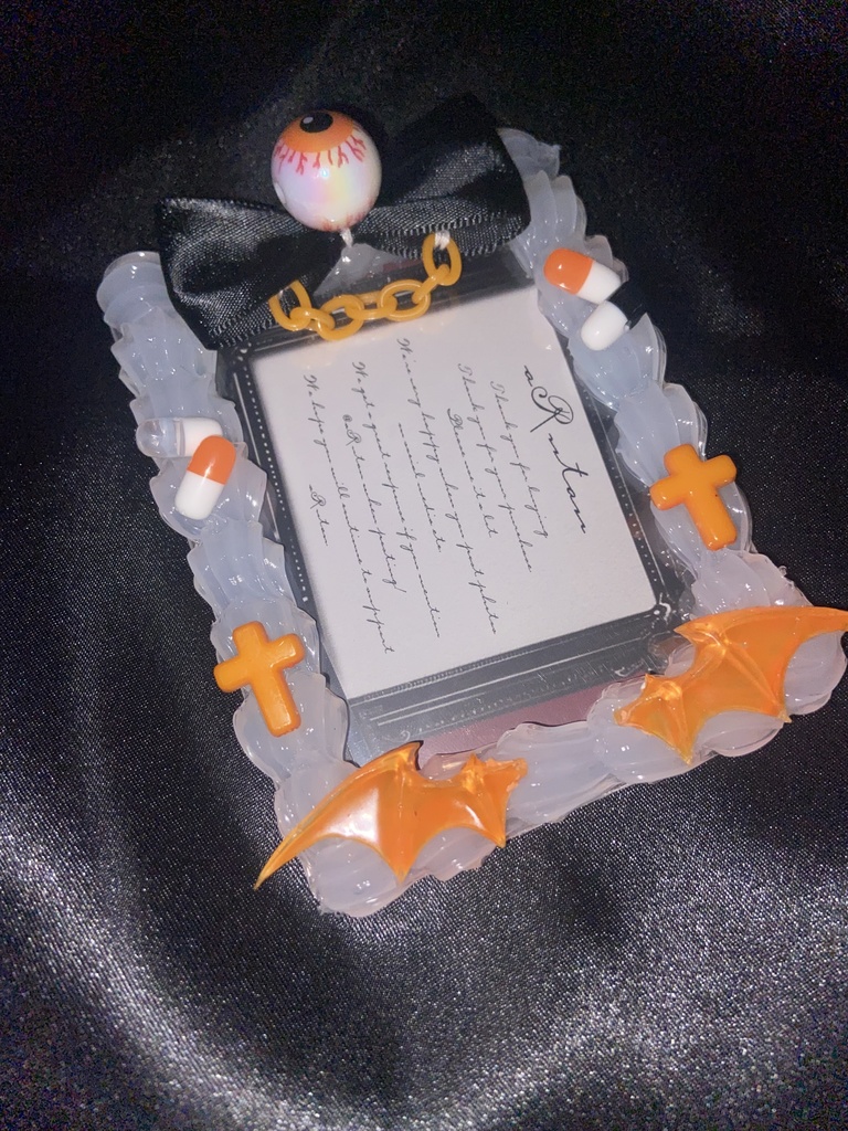 †┏┛悪魔のおめめ┗┓†