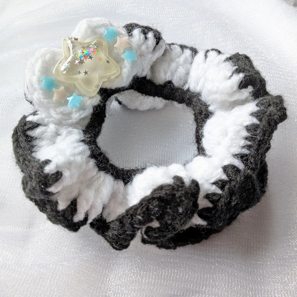  草薙理解 魔法使いブレイク イメージかぎ針編みシュシュ 白星ver 