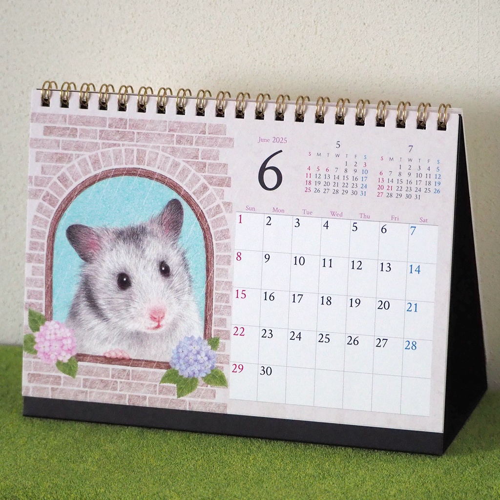 ハムスターの卓上カレンダー2025