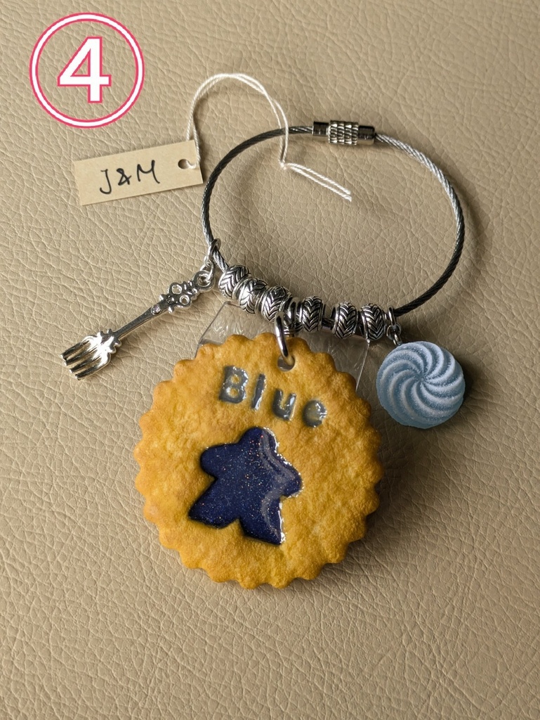 ワイヤーキーホルダー