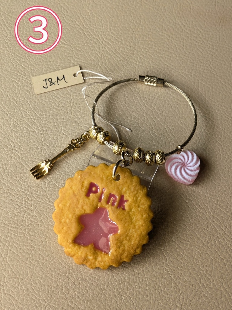 ワイヤーキーホルダー