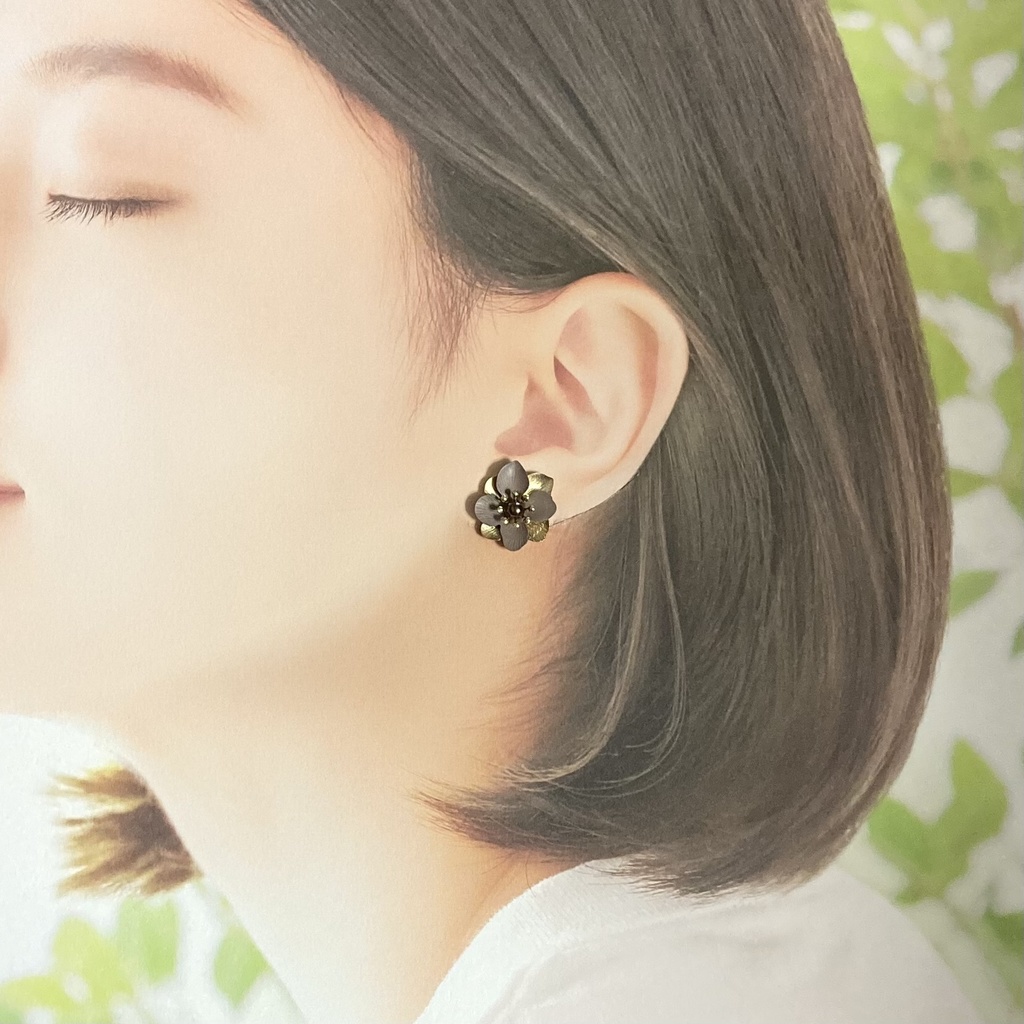鶴丸国永・大倶利伽羅イメージフラワーイヤリング&ピアス