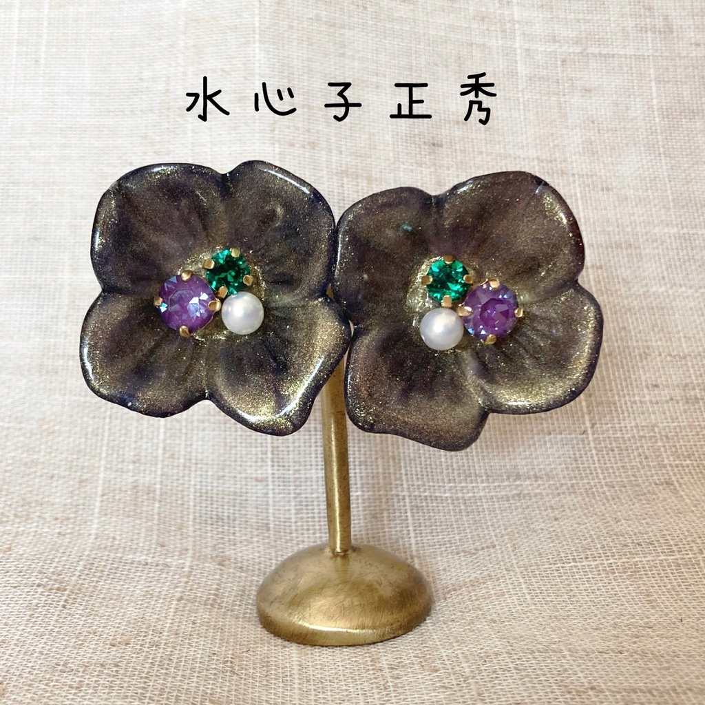 Lotusイヤーアクセサリー