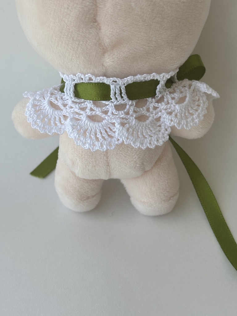 ぬい服 つけ襟 緑 10~15cm ぬいぐるみ 着せ替え服 レース編み リボン