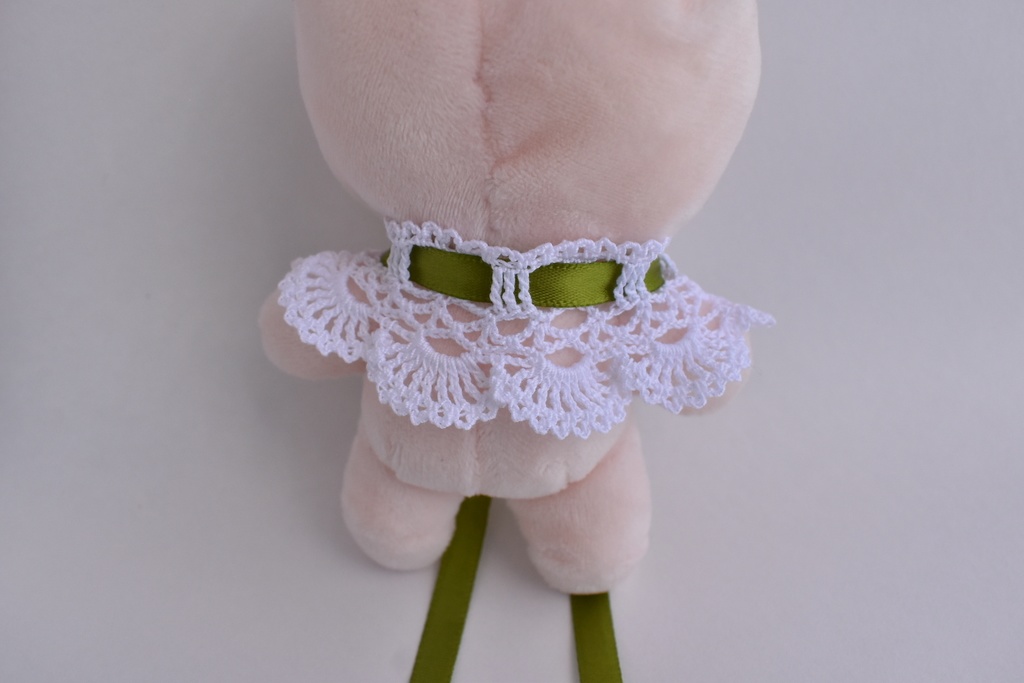 ぬい服 つけ襟 緑 10~15cm ぬいぐるみ 着せ替え服 レース編み リボン