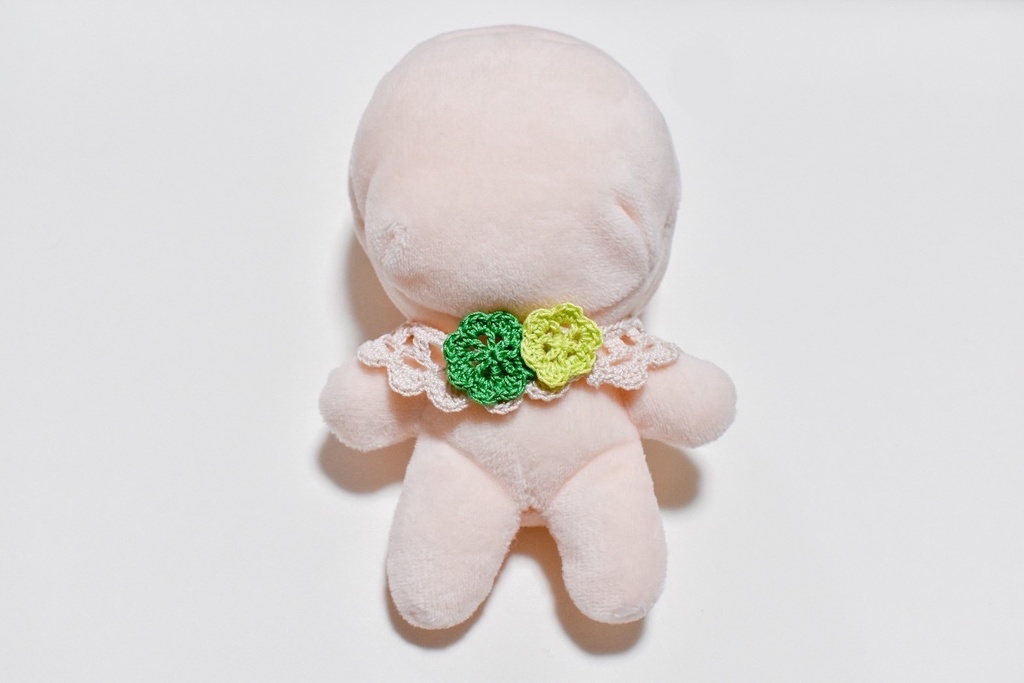 ぬい服 つけ襟 緑 10~15cm ぬいぐるみ 着せ替え服 レース編み リボン