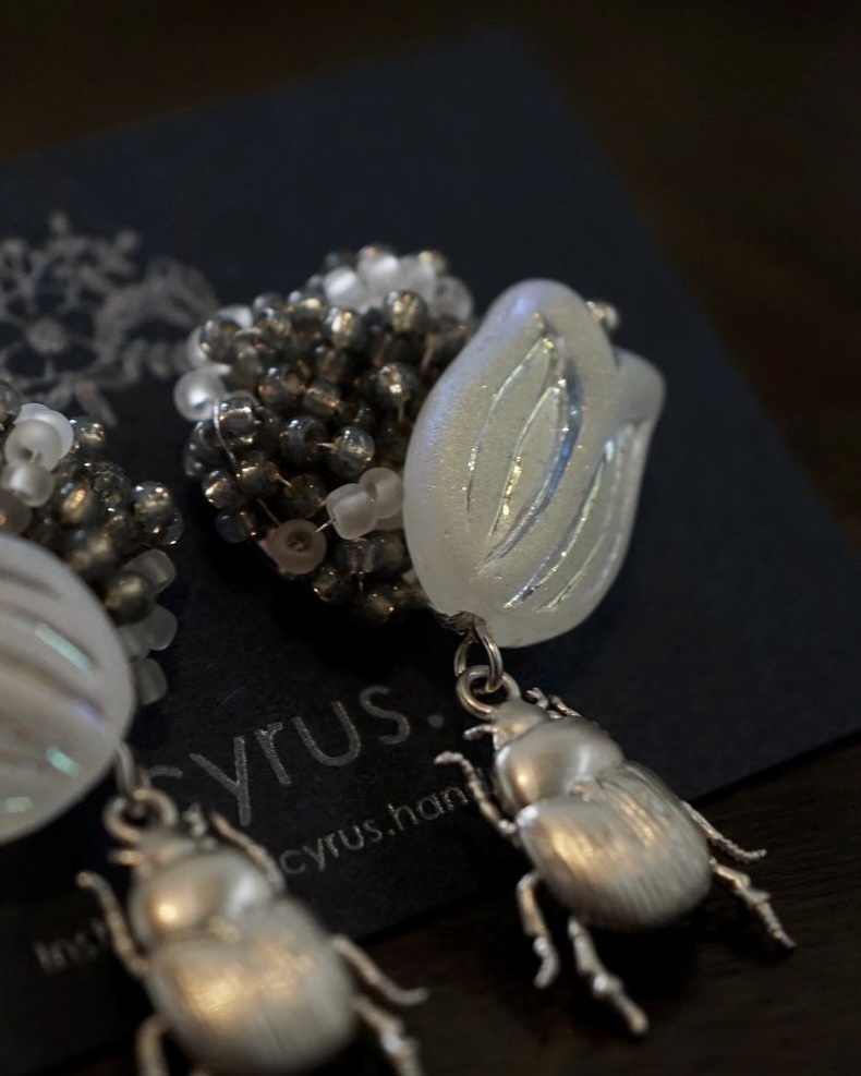 【年末セール10%引!4000▶︎3600円】スカラベピアス/イヤリング