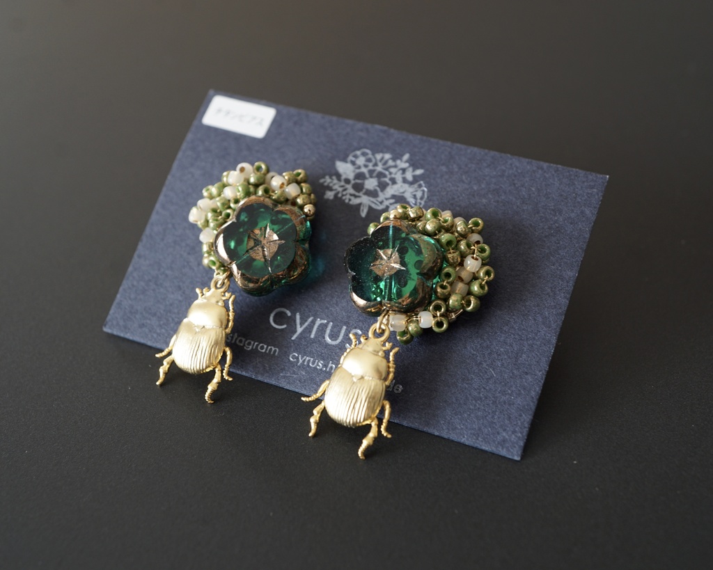 【年末セール10%引!4000▶︎3600円】スカラベピアス/イヤリング