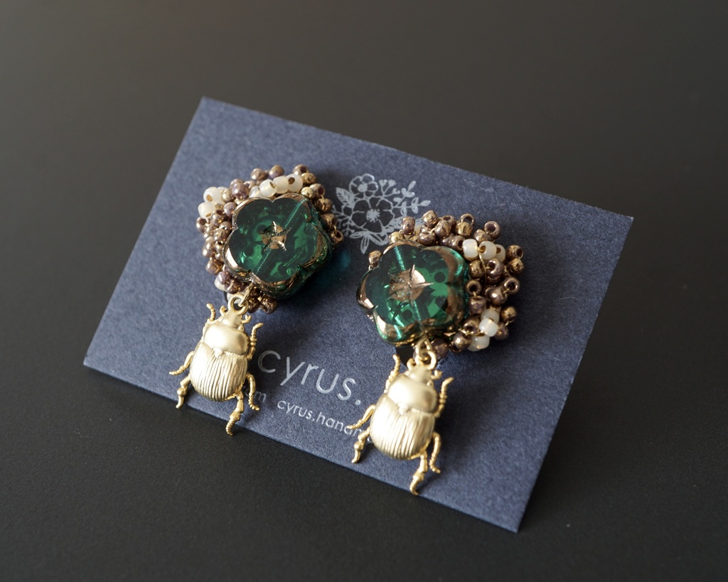 【年末セール10%引!4000▶︎3600円】スカラベピアス/イヤリング