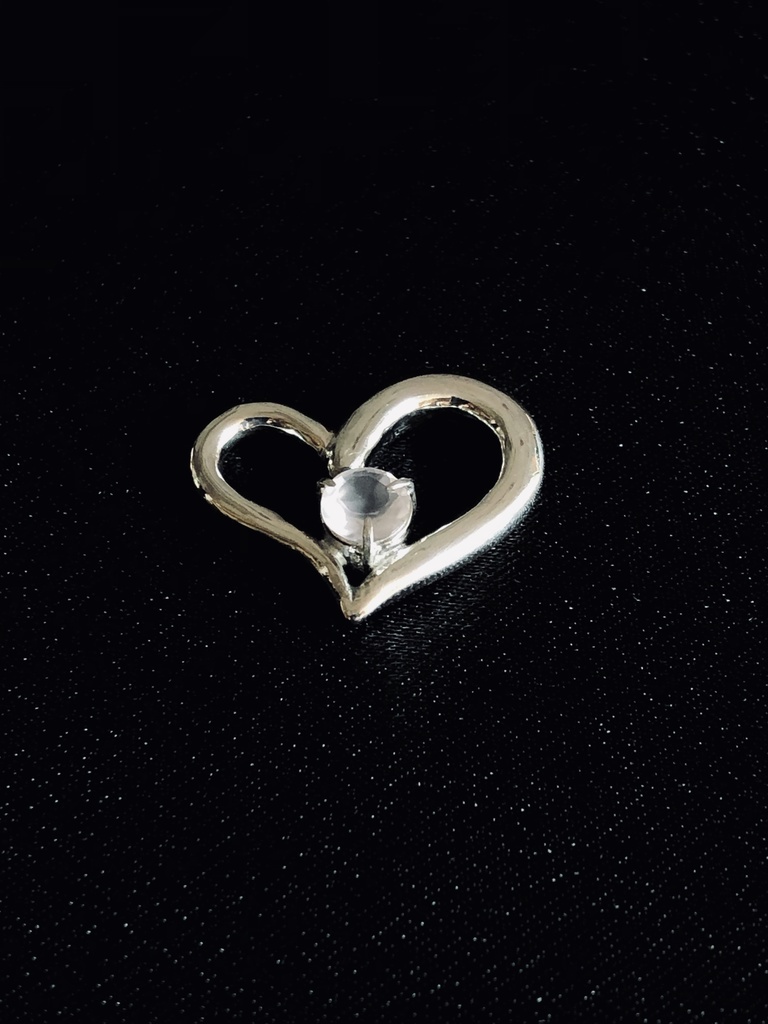 オープンハートのペンダントトップ