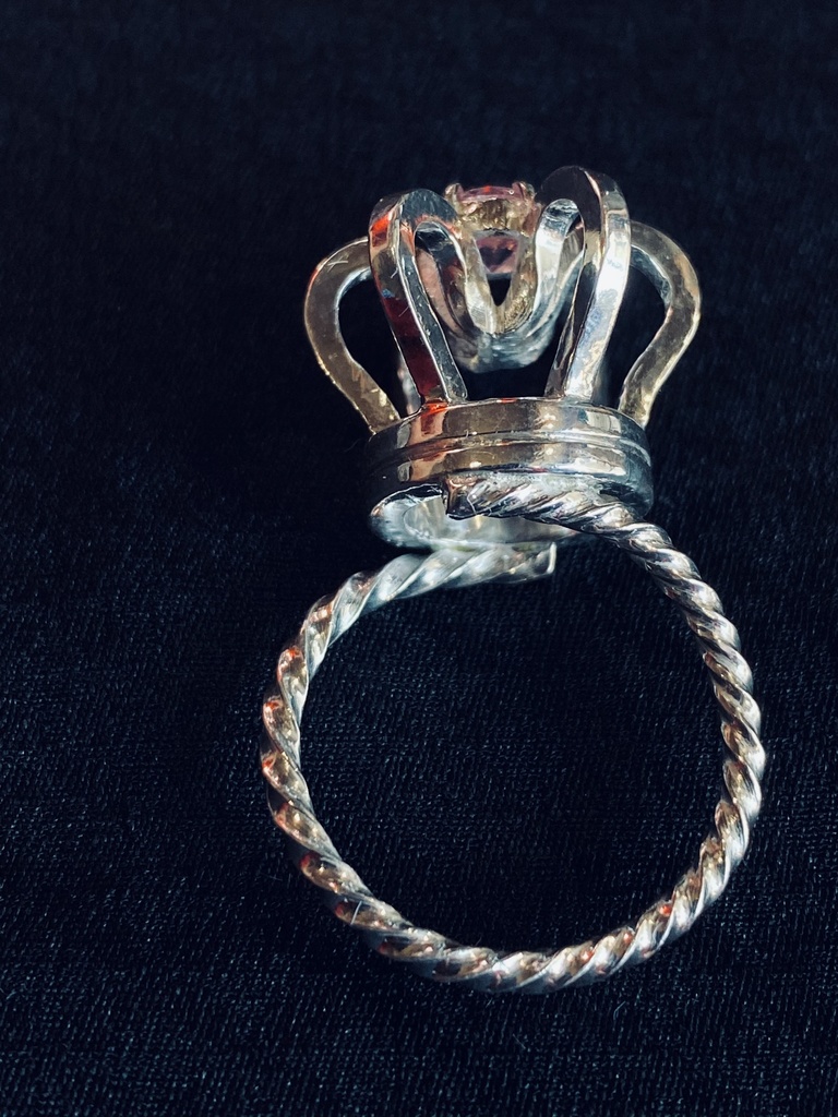 王冠のぐるぐるリング