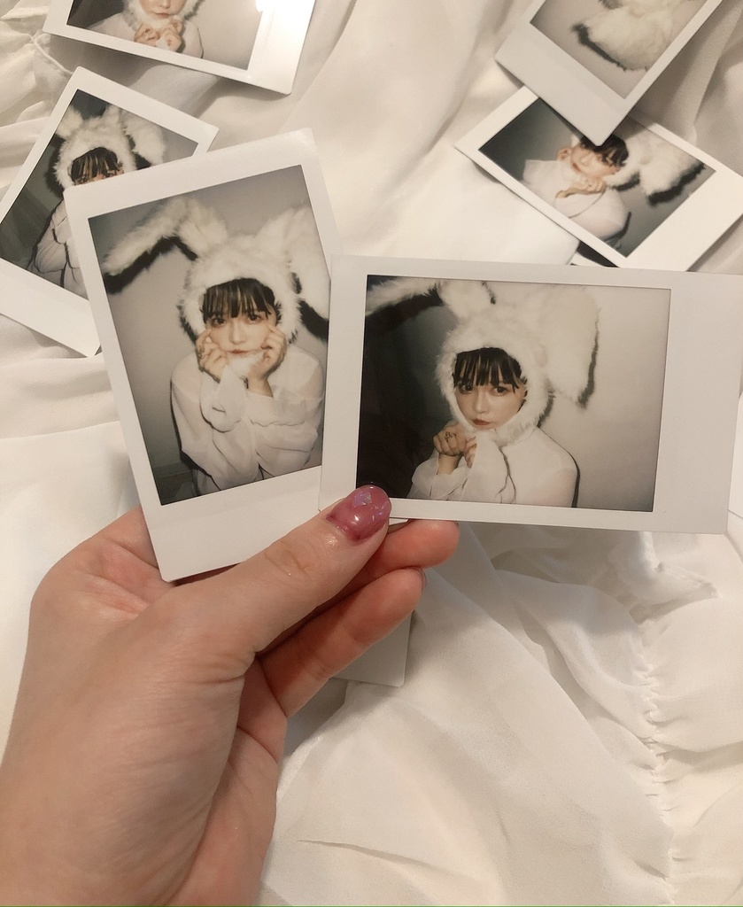 チェキ　[ウサギ]