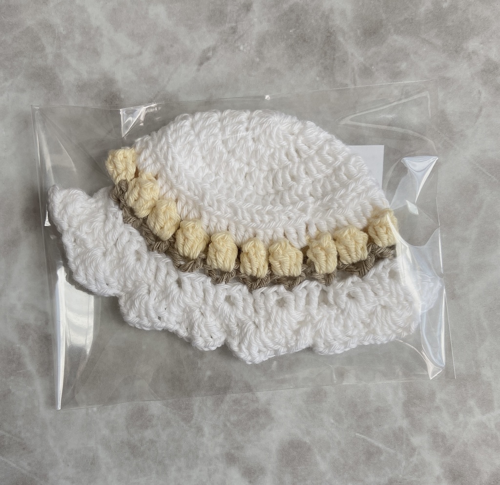 ぬい帽子(チューリップ×白)