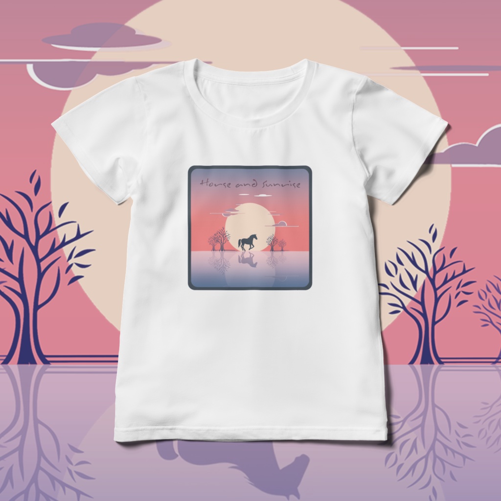Horse and Sunrise　レディースTシャツ