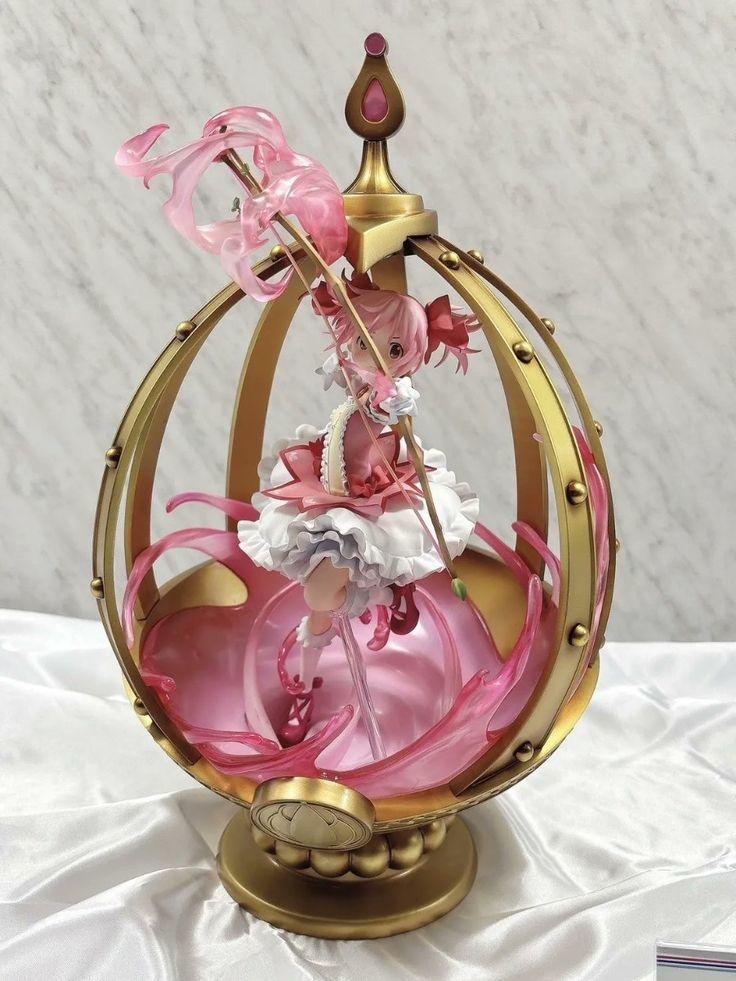 Kaname Madoka figure!
