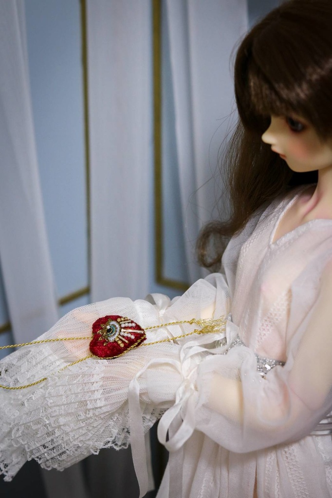 【1/3サイズ】♡刺繍のループタイ No,2♡【お試し価格】