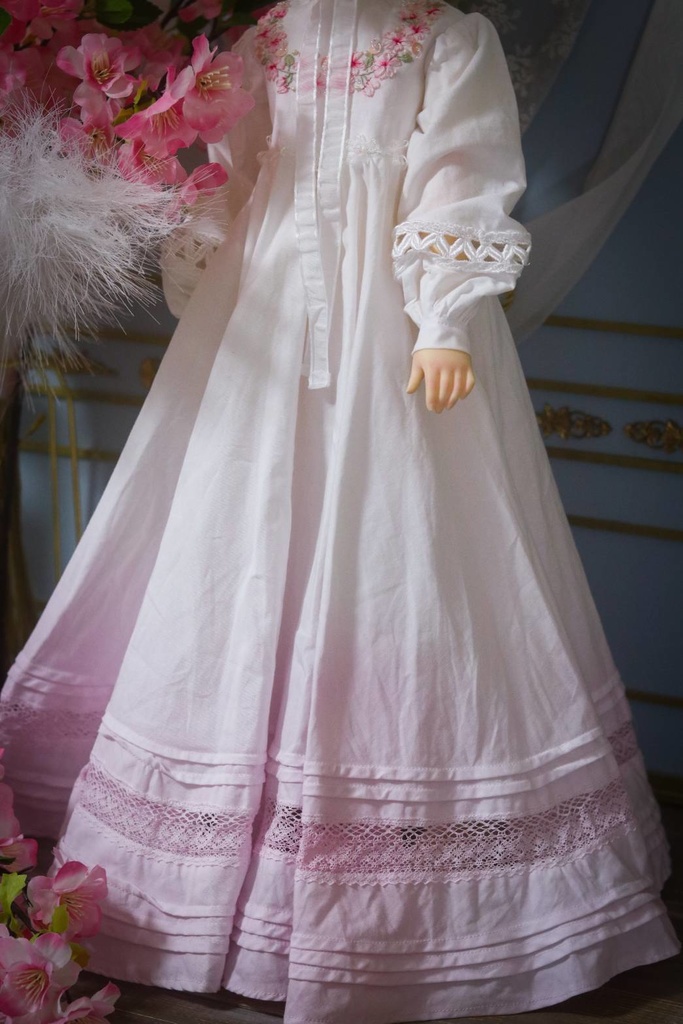 【1/3】♡桜の刺繍のドレスセット♡