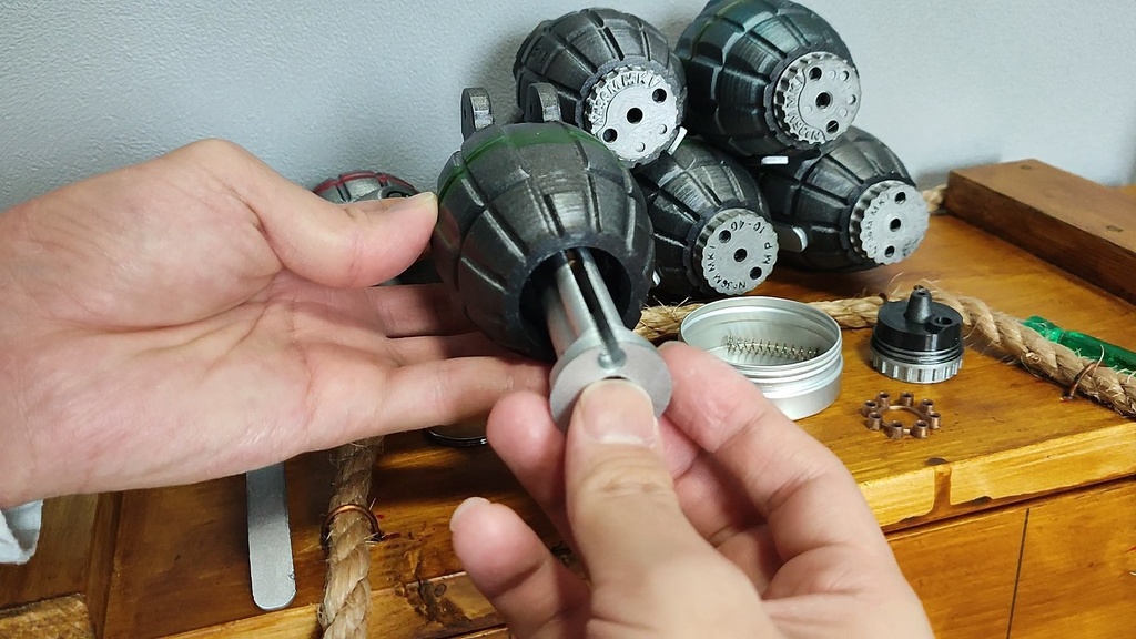 【 3D STL 】Grenade No.36M Mk.1 “Mills Bomb” Firecracer Video Available