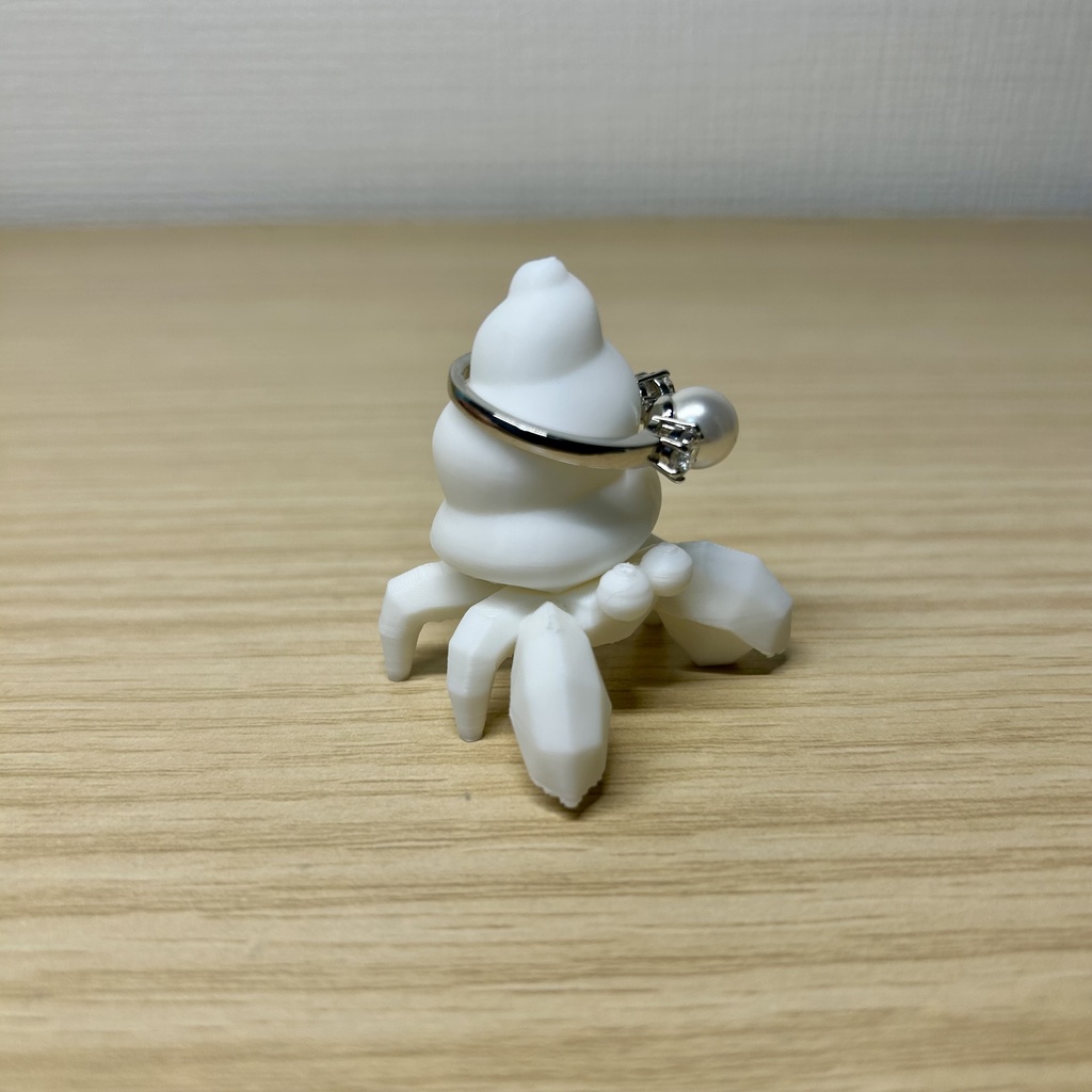 ヤドカリのリングホルダー(white)