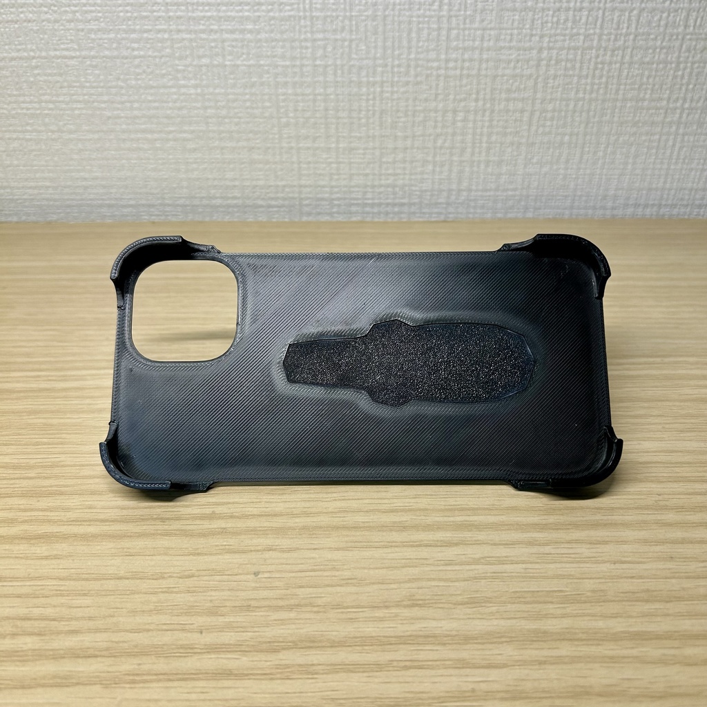 ローポリなカバのiPhoneケース(black)