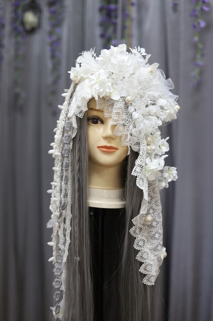 創作髪飾り&ウィッグ・白い魔女