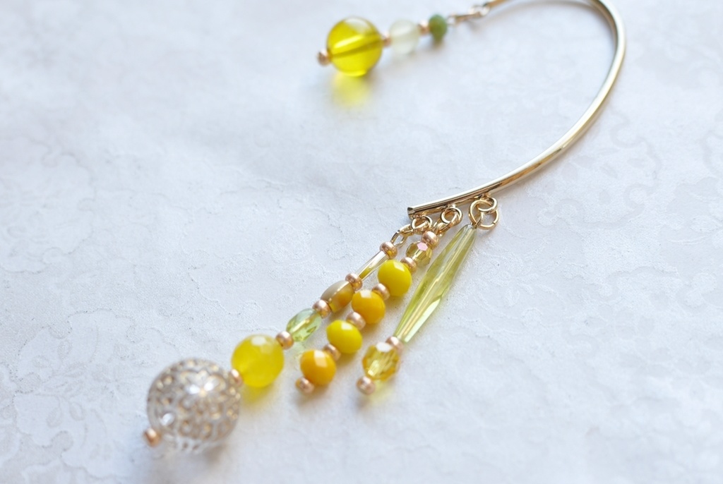 ミモザのイメージイヤーフック