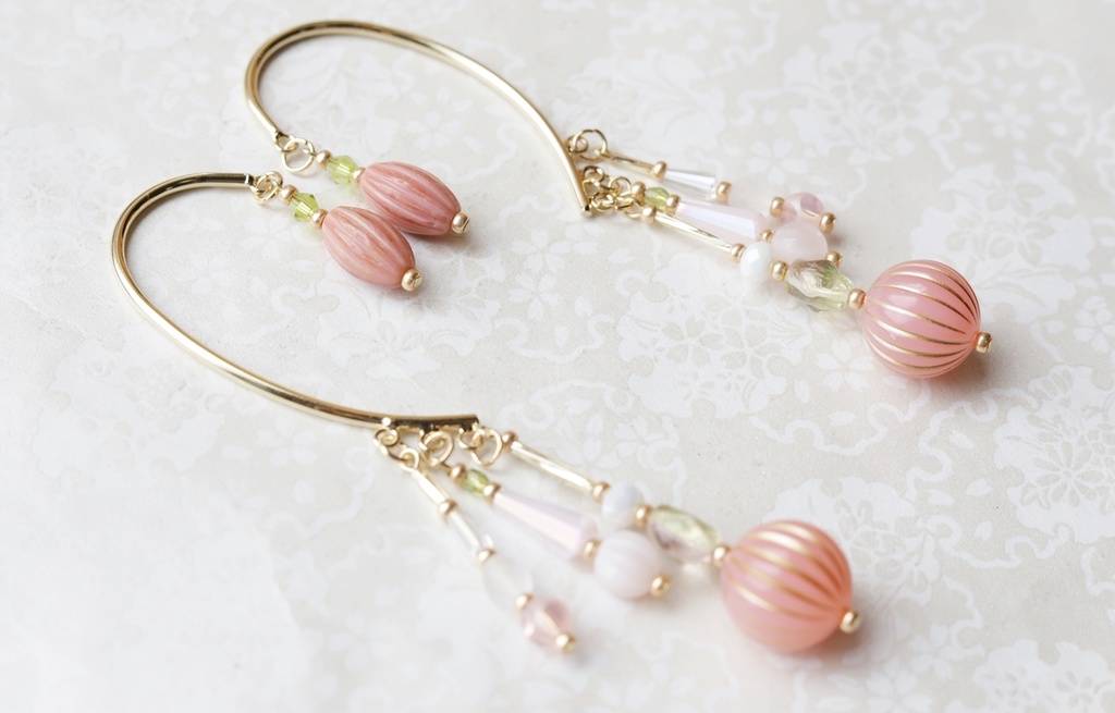 シバザクラのイヤーフック