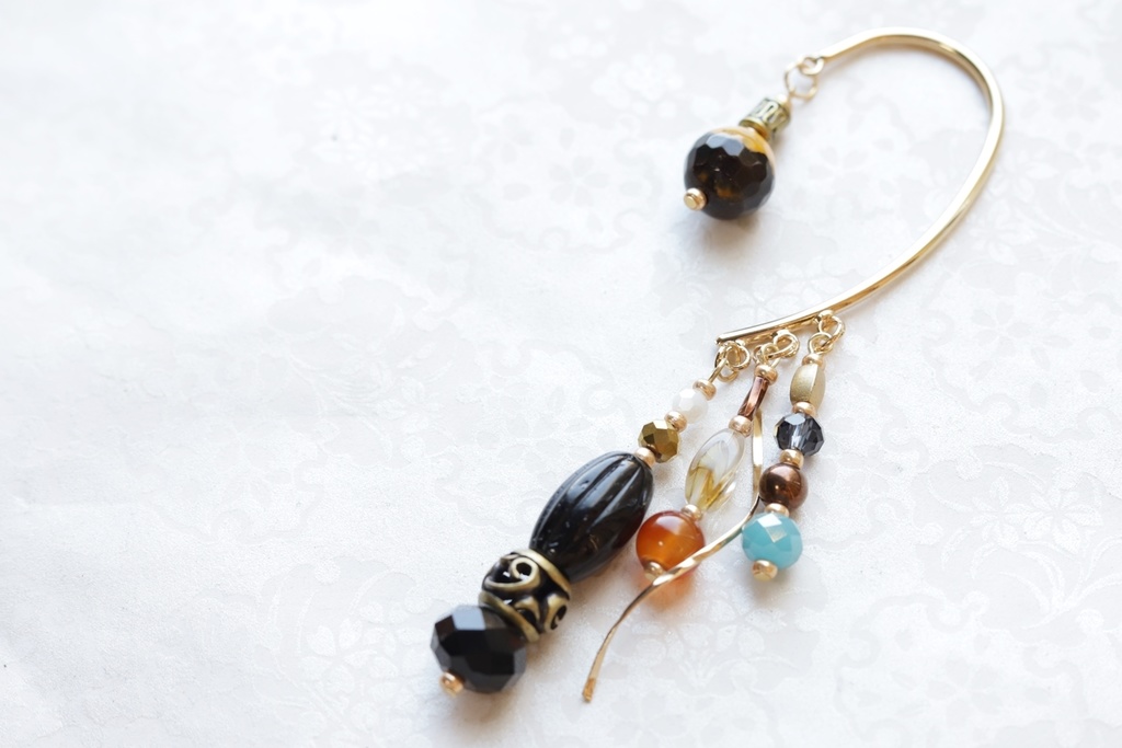 アフリカンスタイルイヤーフック【白・黒】