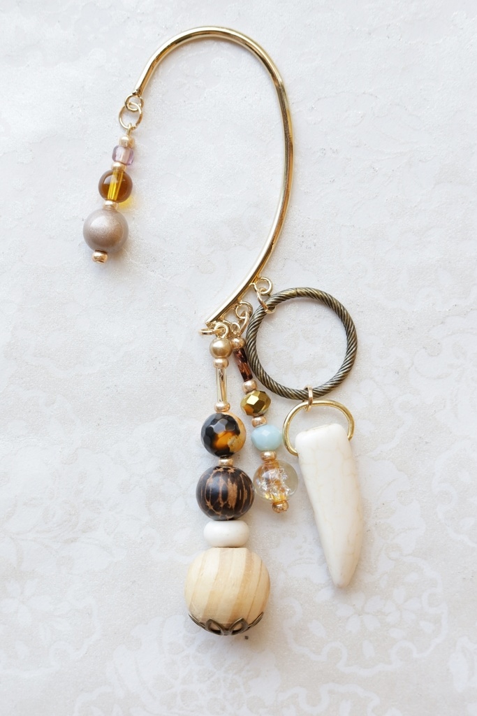 アフリカンスタイルイヤーフック【白・黒】