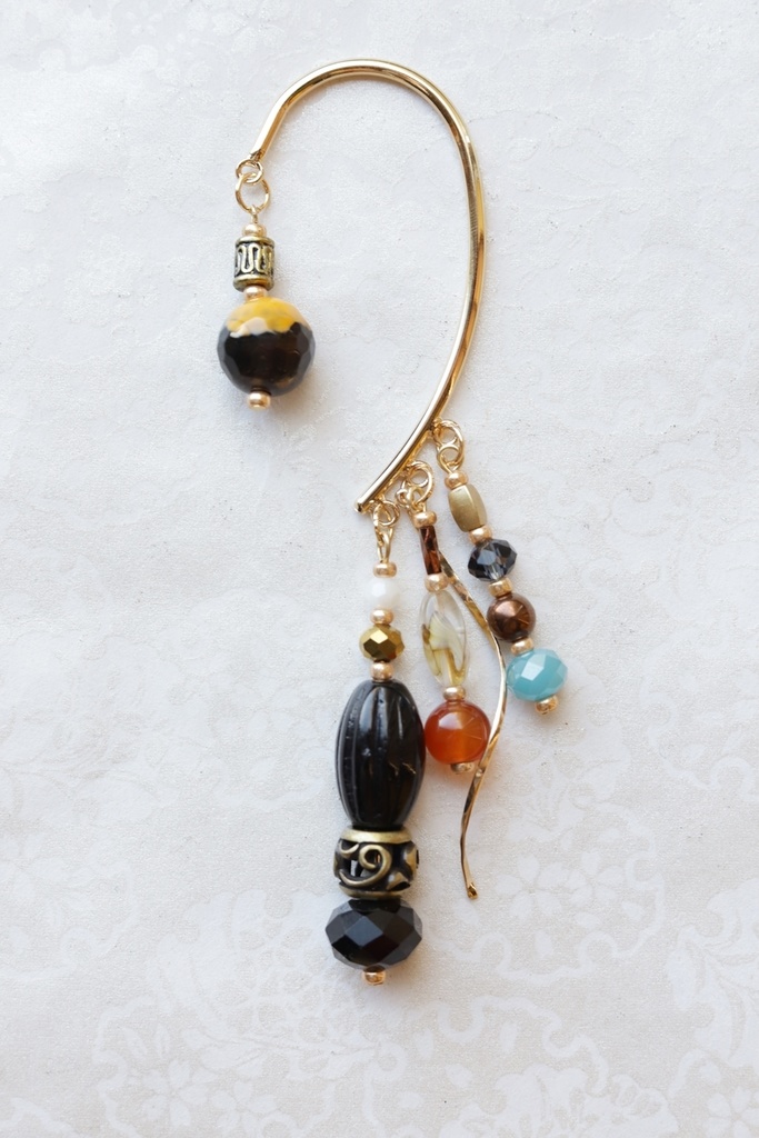 アフリカンスタイルイヤーフック【白・黒】