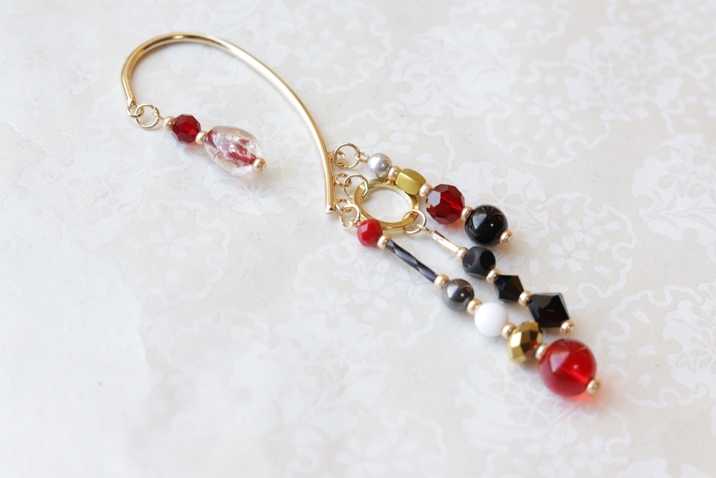 女王の雫イヤーフック