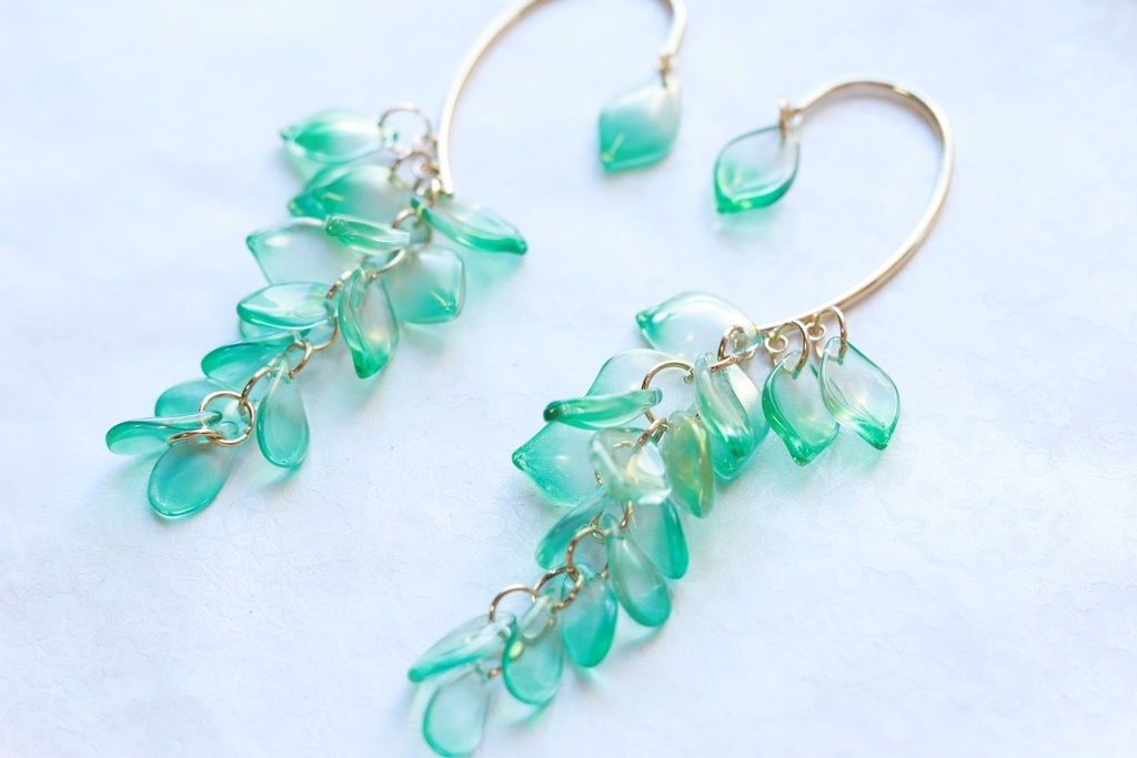 藤の花・水浅葱・長房イヤーフック