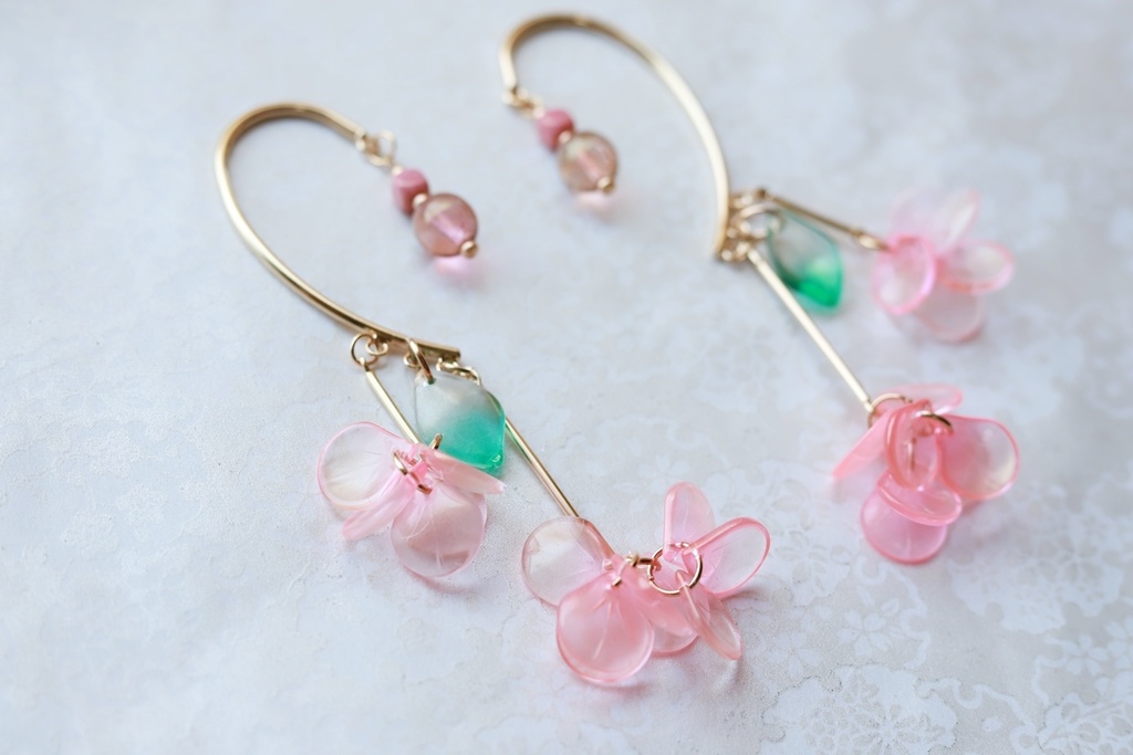 紫陽花イヤーフック・桃色