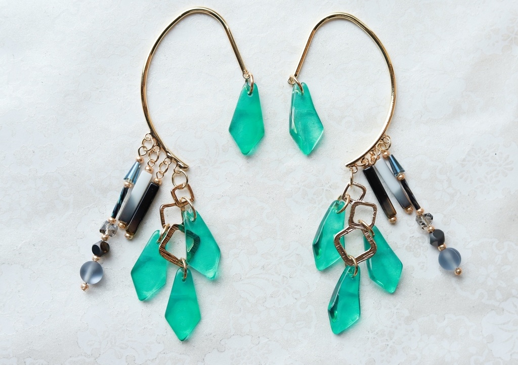 人魚の涙のイヤーフック