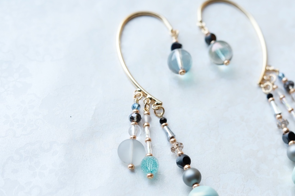 水面のイヤーフック