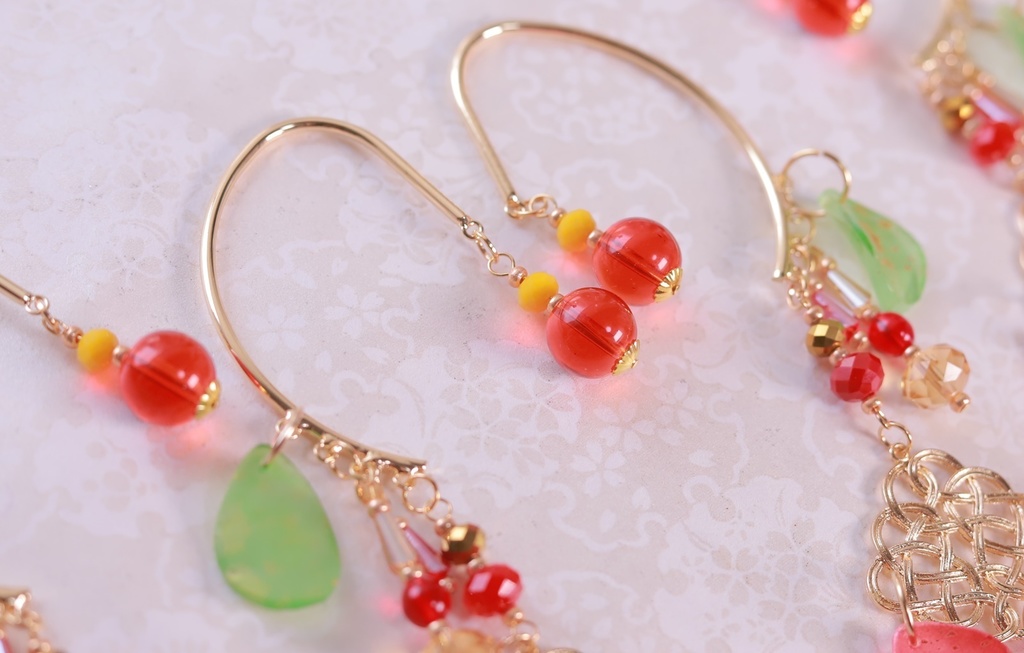 椿のイヤーフック