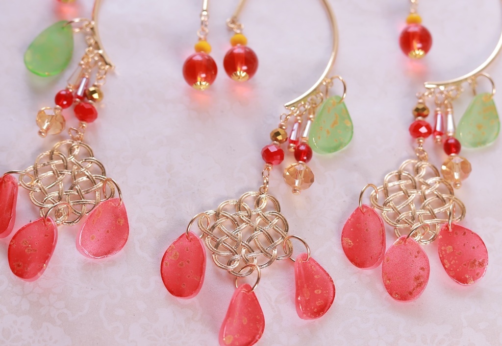 椿のイヤーフック