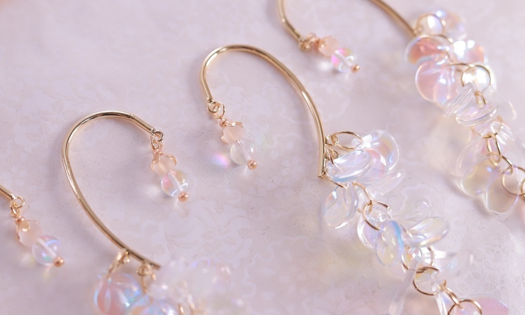 シャボンの鱗イヤーフック