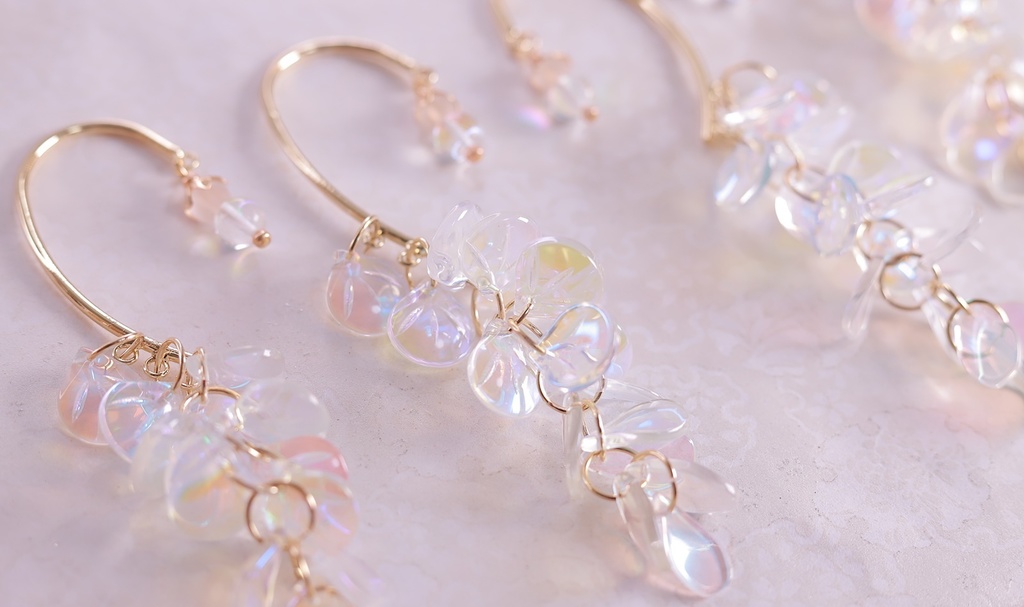 シャボンの鱗イヤーフック