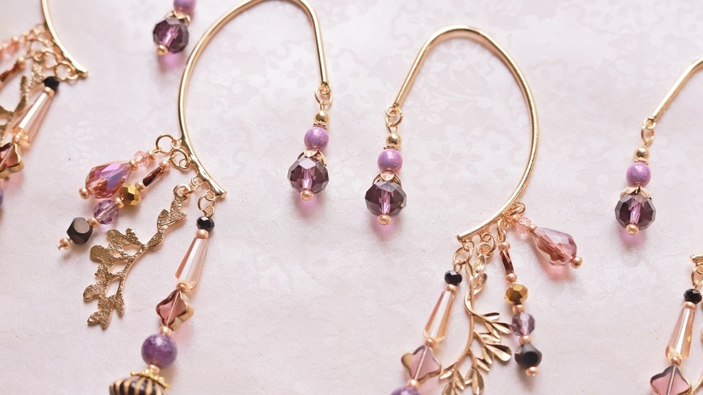 紫アネモネのイヤーフック