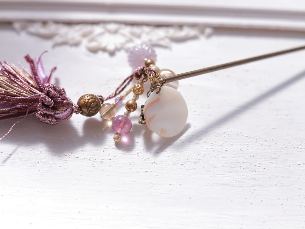 猫・薄紫の寝台