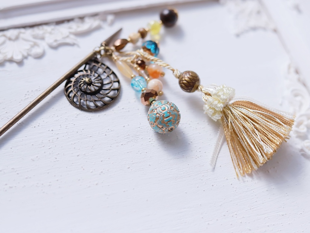 オウムガイのかんざし