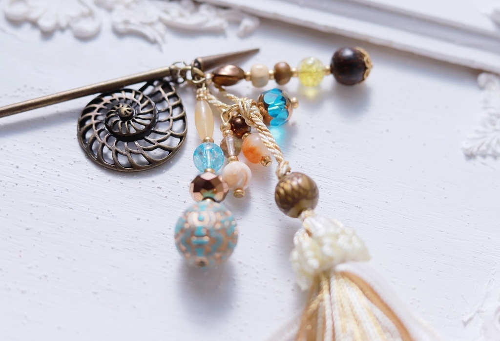 オウムガイのかんざし