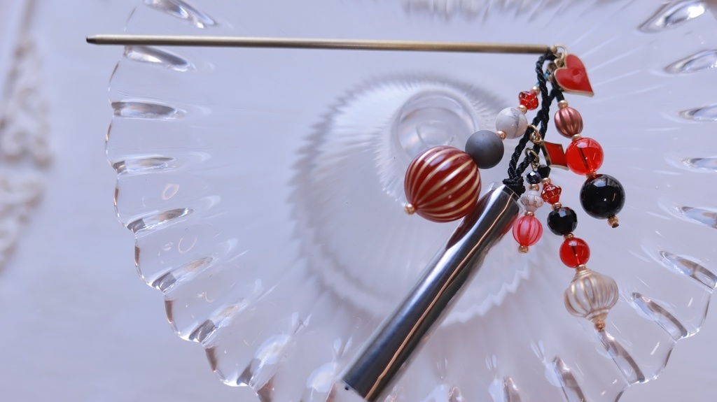 ハートの女王かんざし・大玉