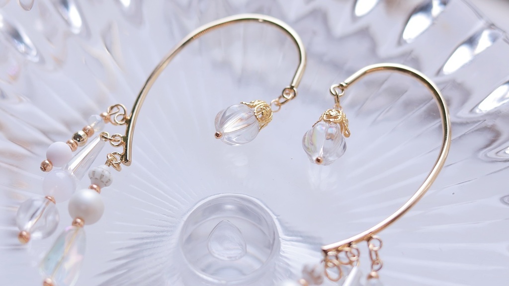 シャボンと貝の人魚イヤーフック