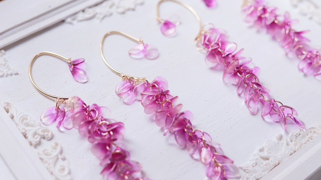 紫藤の長房イヤーフック