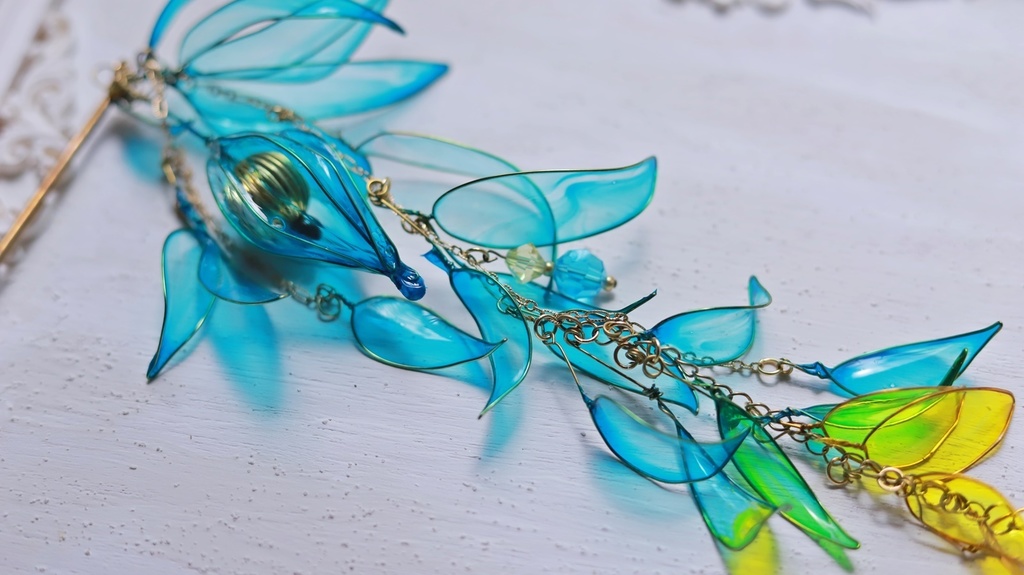 透明花弁のかんざし・イヤーフック